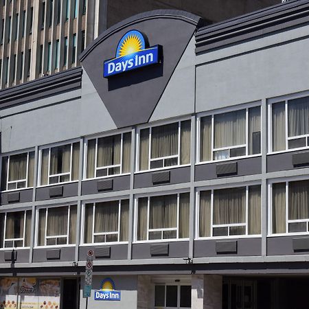 Days Inn By Wyndham Ottawa Exteriör bild