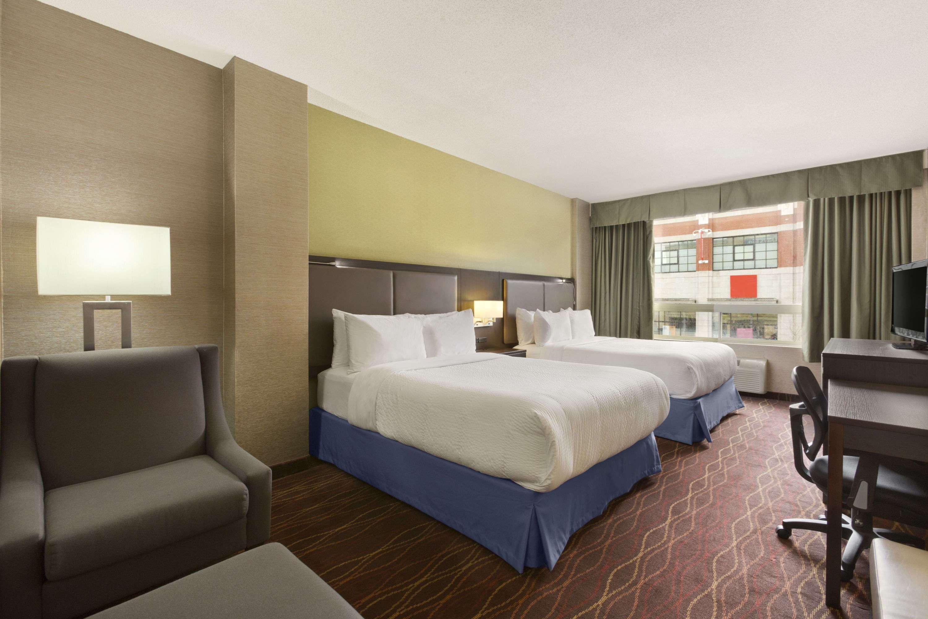 Days Inn By Wyndham Ottawa Exteriör bild