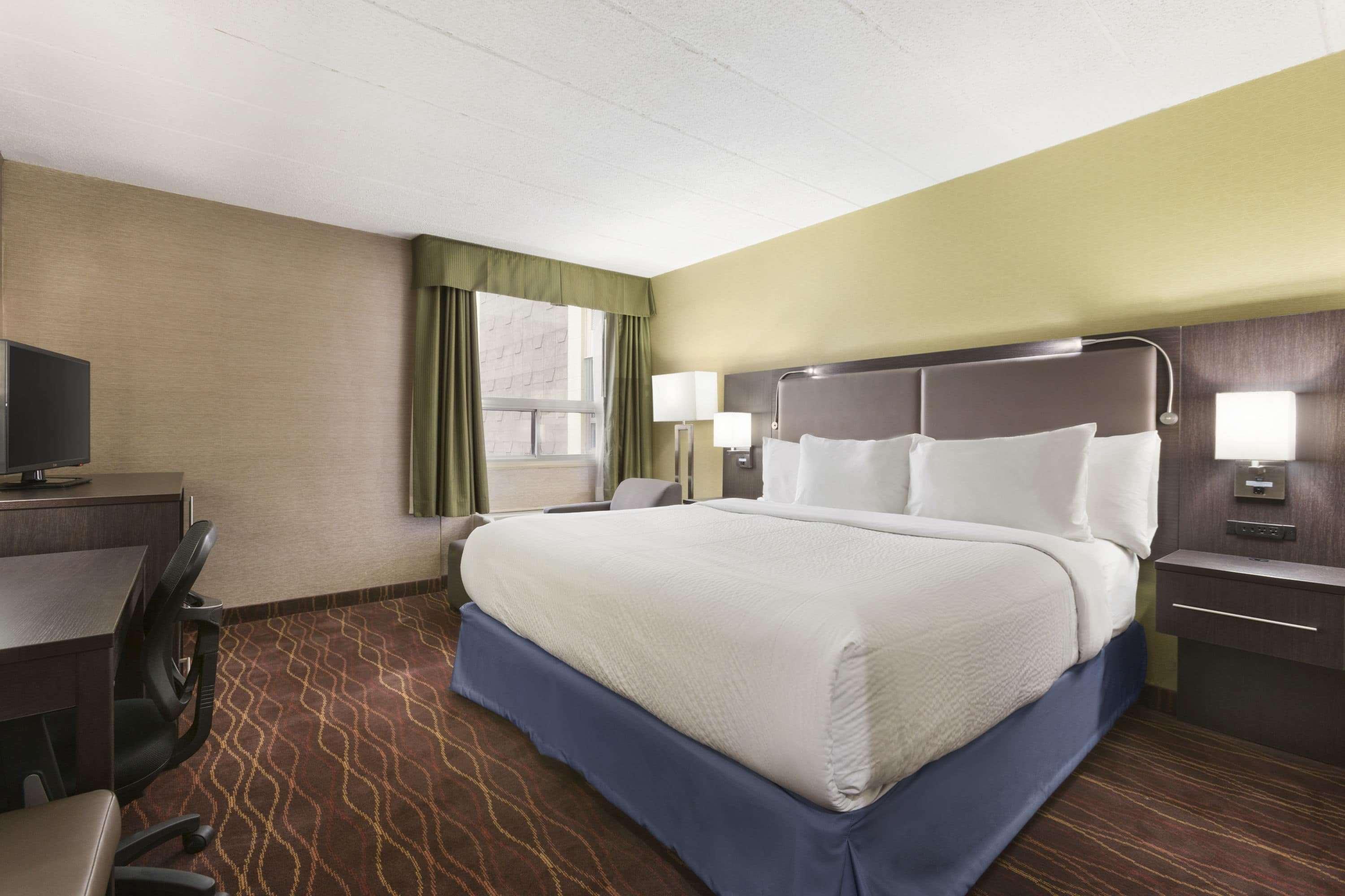 Days Inn By Wyndham Ottawa Exteriör bild